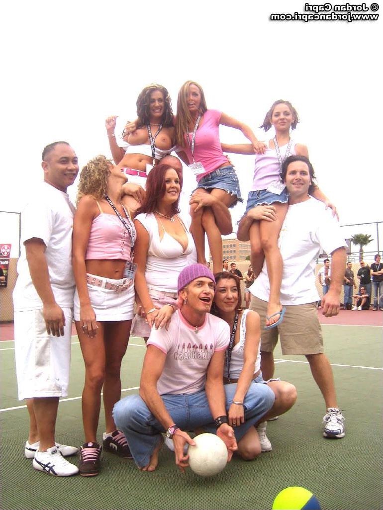 15P Lightspeed teens hanging out on a tennis court