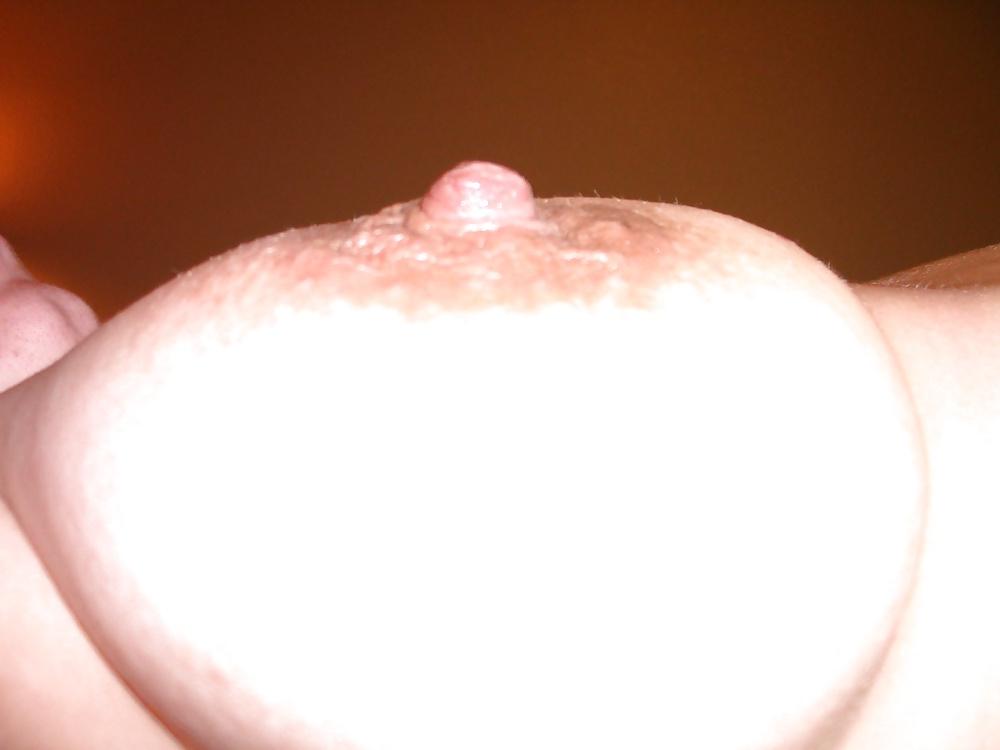24P Pregnant tits