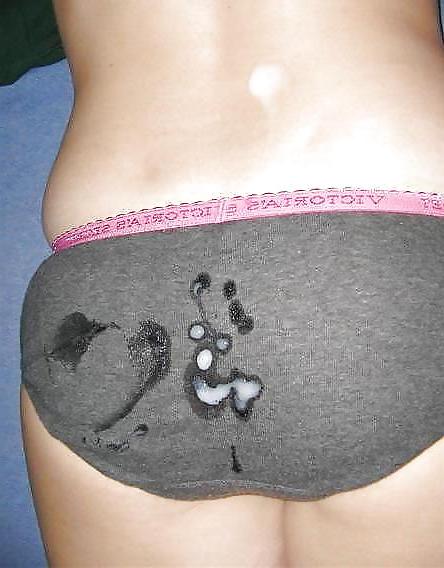 12P Sperma auf Höschen 2