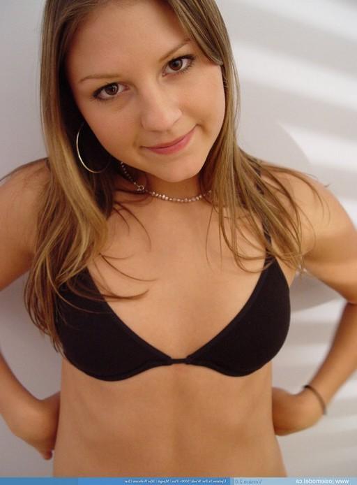 15P Josie gets topless in a change room