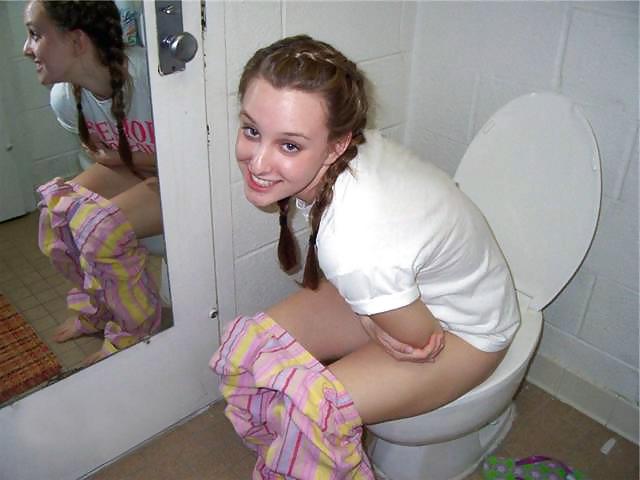 15P The Ladies Room