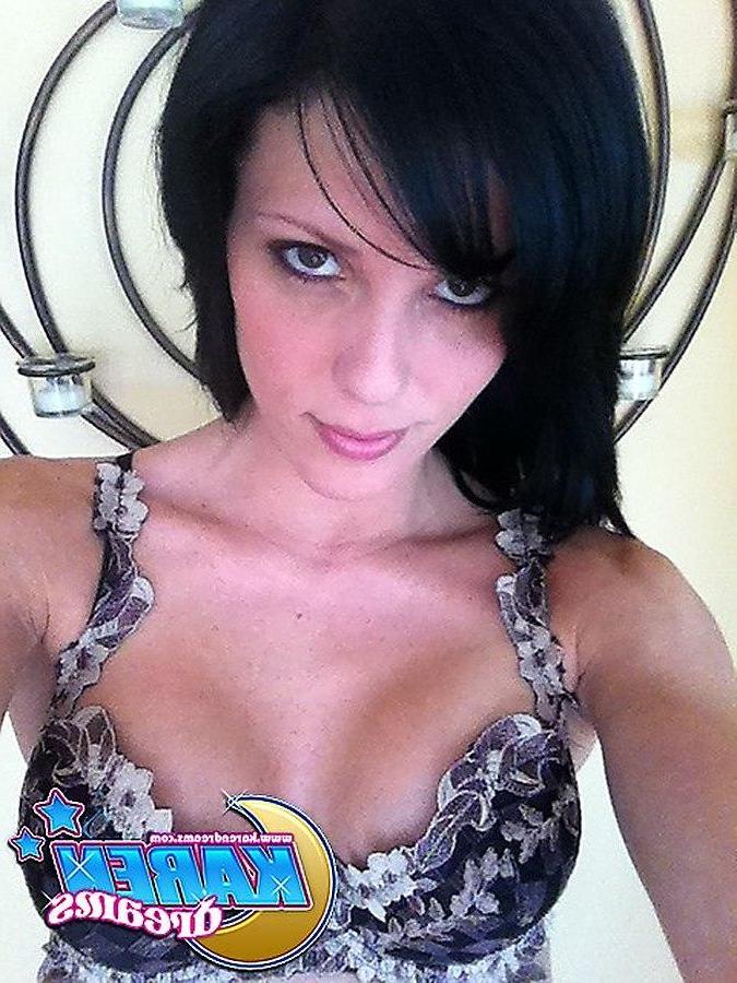 20P Karen Dreams shows off her big boobs in her bra and panties