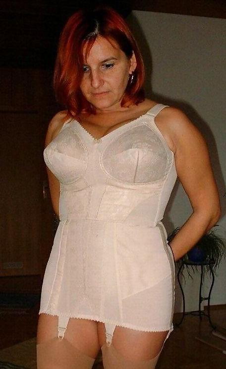 12P Mieder - Girdle 004