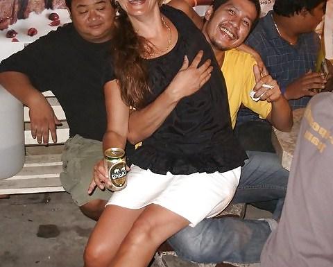 14P Thai traveller