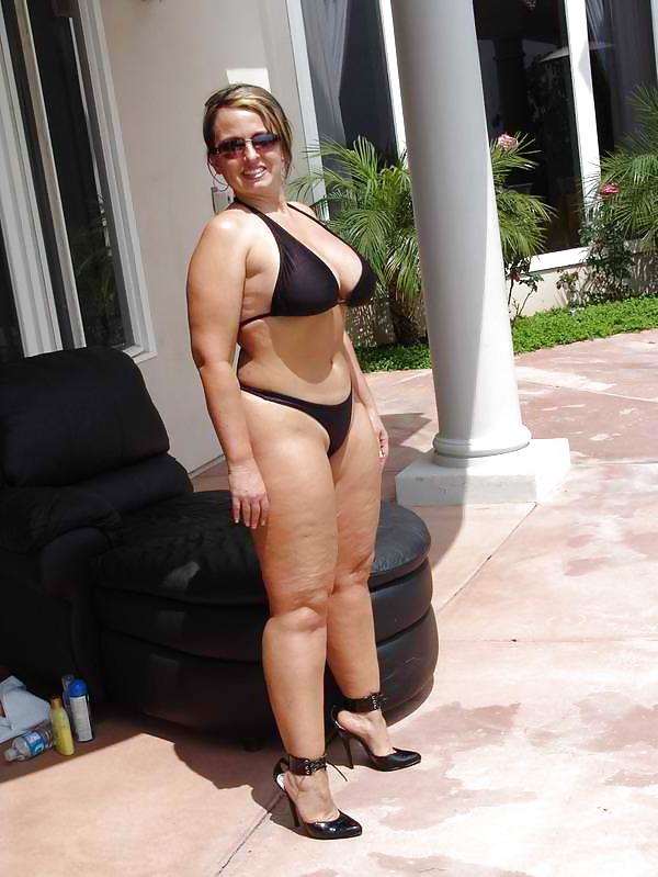 25P Thick Girls 13