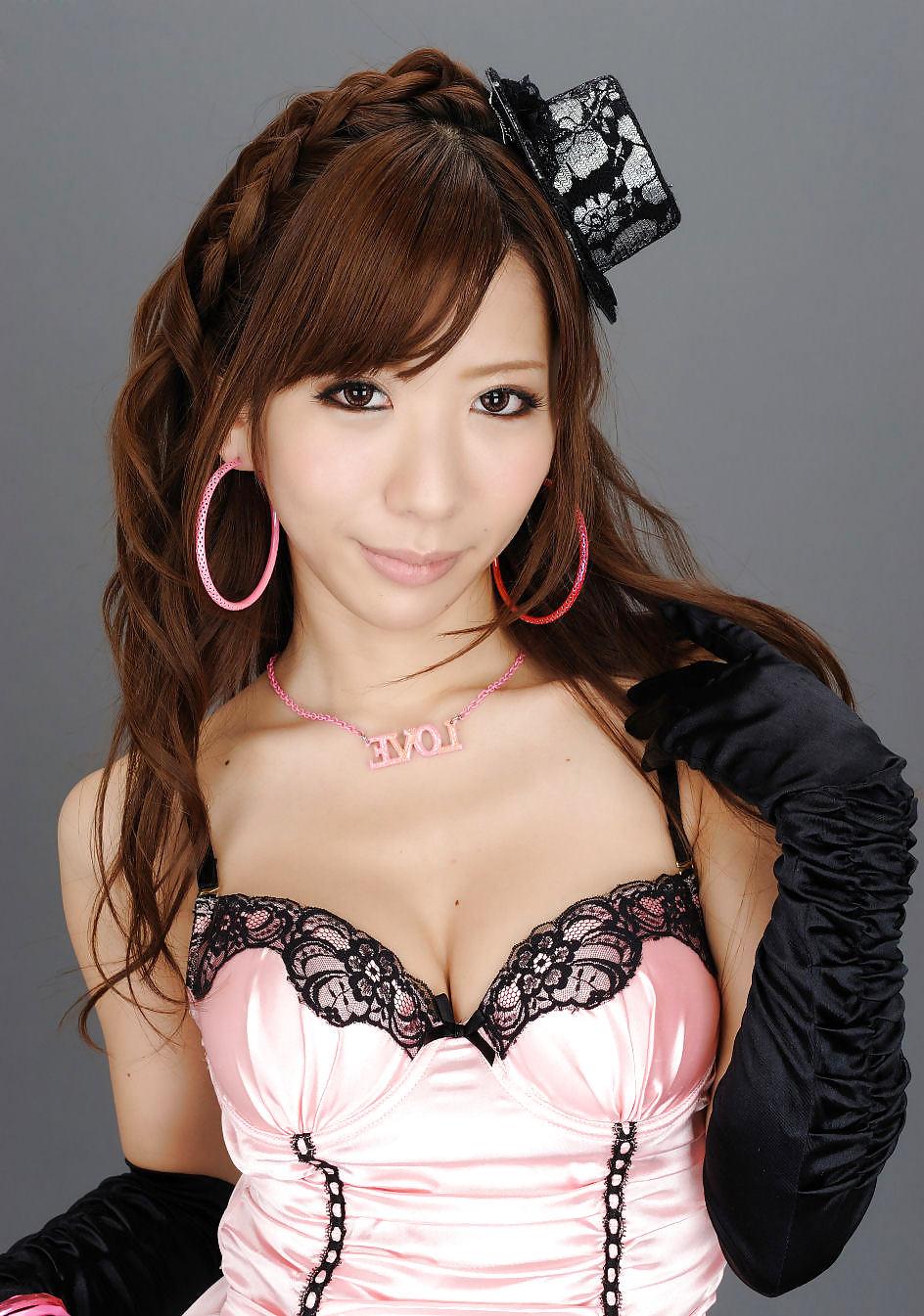 25P Japanese Race Queens-Kei Maeda (4)