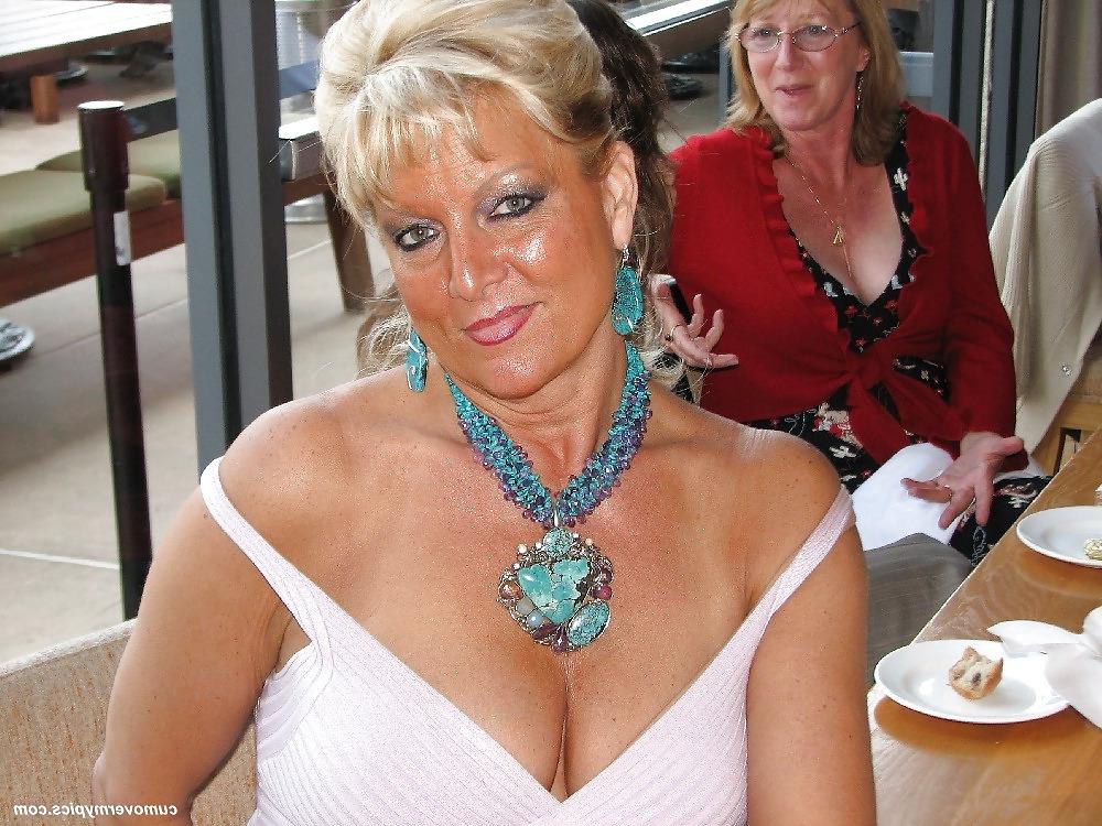 25P Thick busty milfs