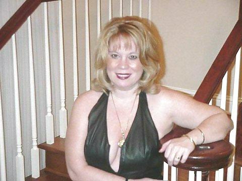 25P Thick busty milfs