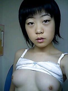 13P Japanese teen shots her own nude.