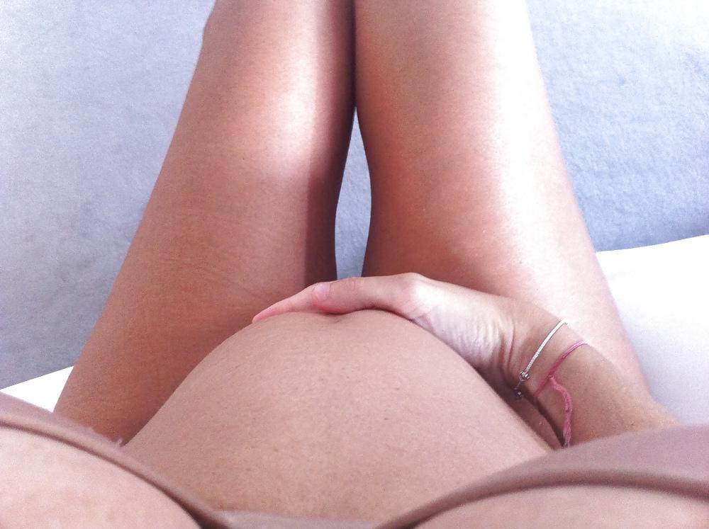 14P Pregnant found on a computer