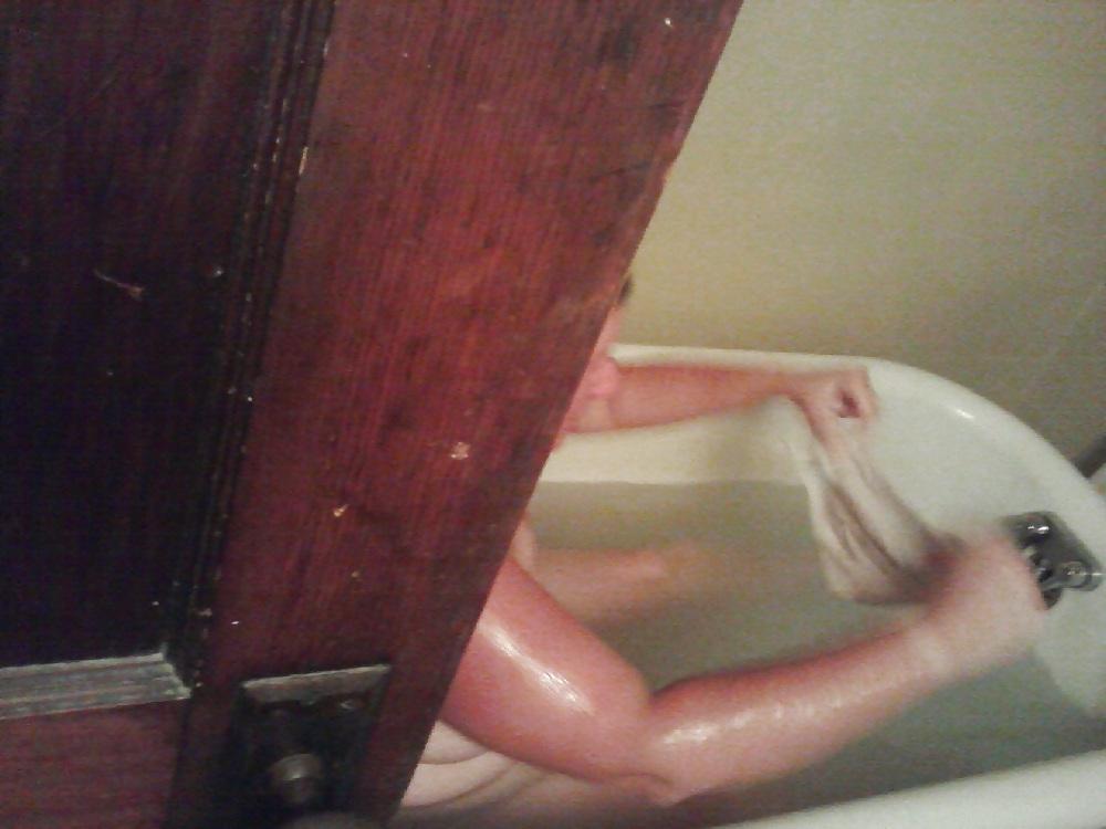 17P My friend takin a bath