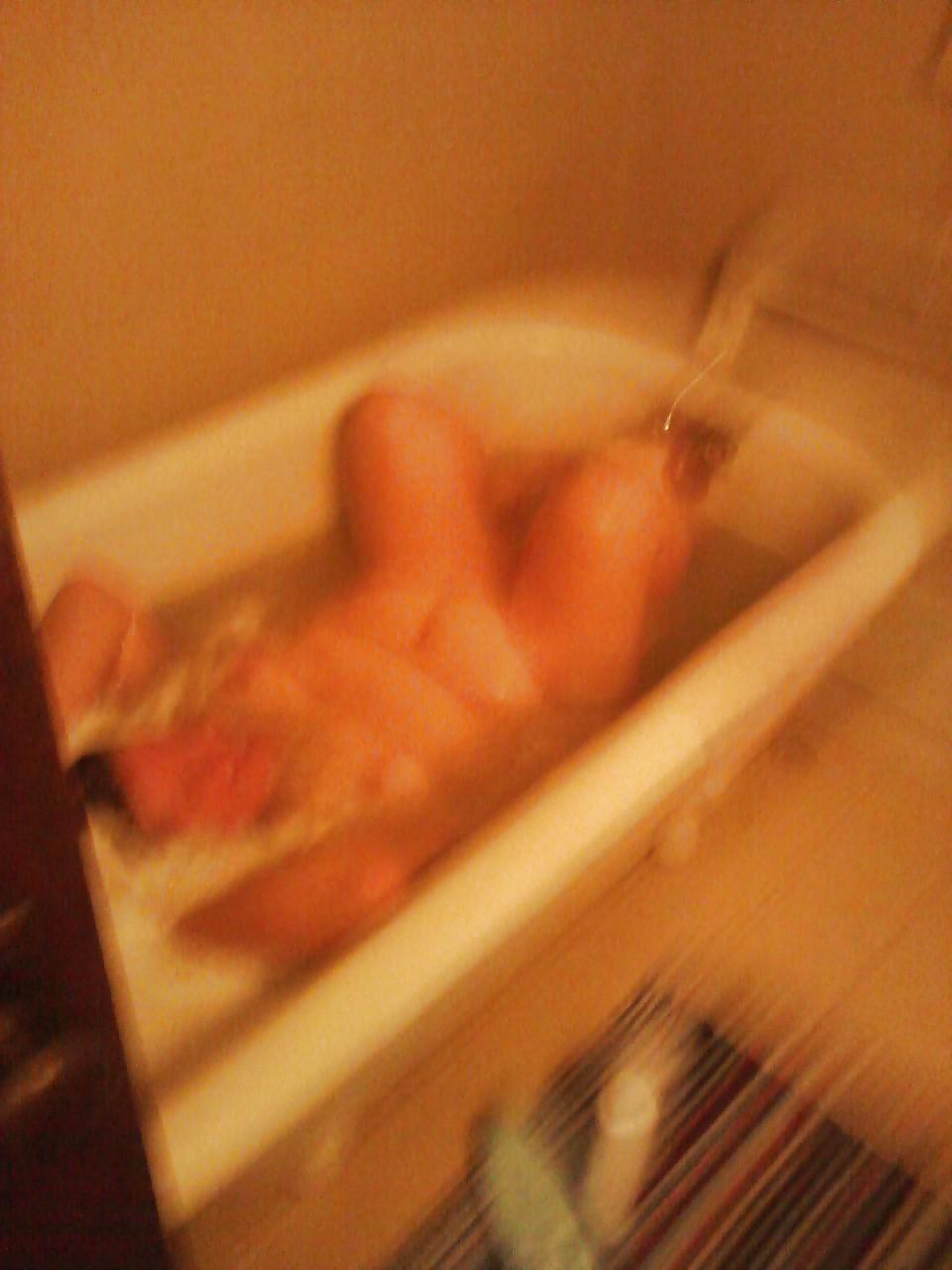 17P My friend takin a bath