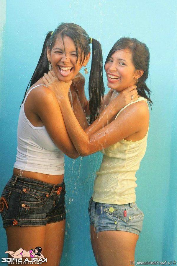 15P Pictures of teen hottie Karla Spice making out with her girlfriend