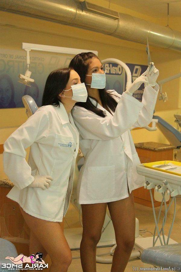 15P Pictures of Karla Spice making out with her girlfriend