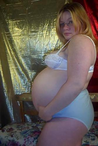 15P Pregnant 22