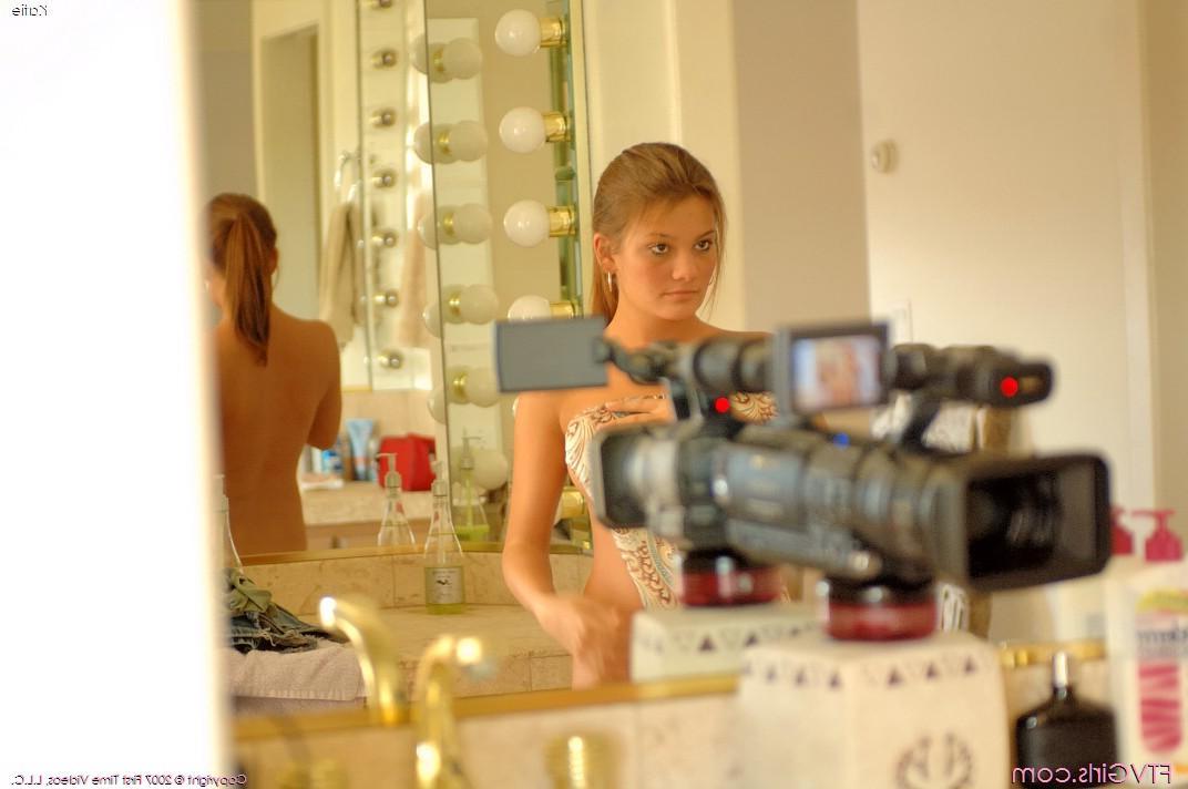 20P Pictures of teen girl Katie waiting for you in bed