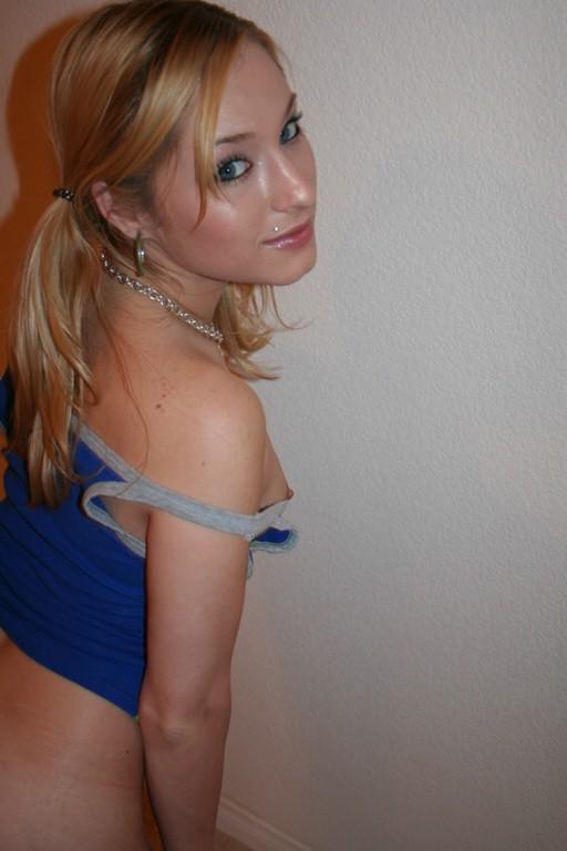 18P Pictures of Kayla Marie exposing her private parts