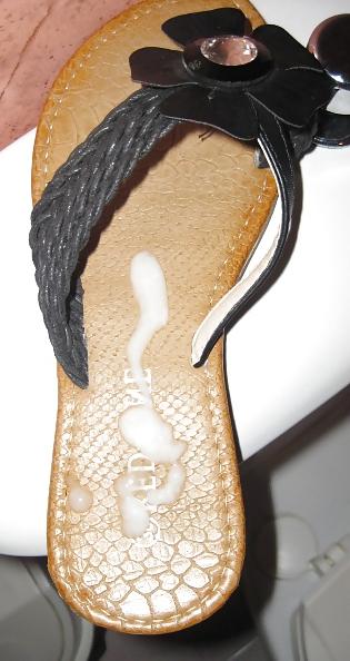 6P I cum on my girl shoes