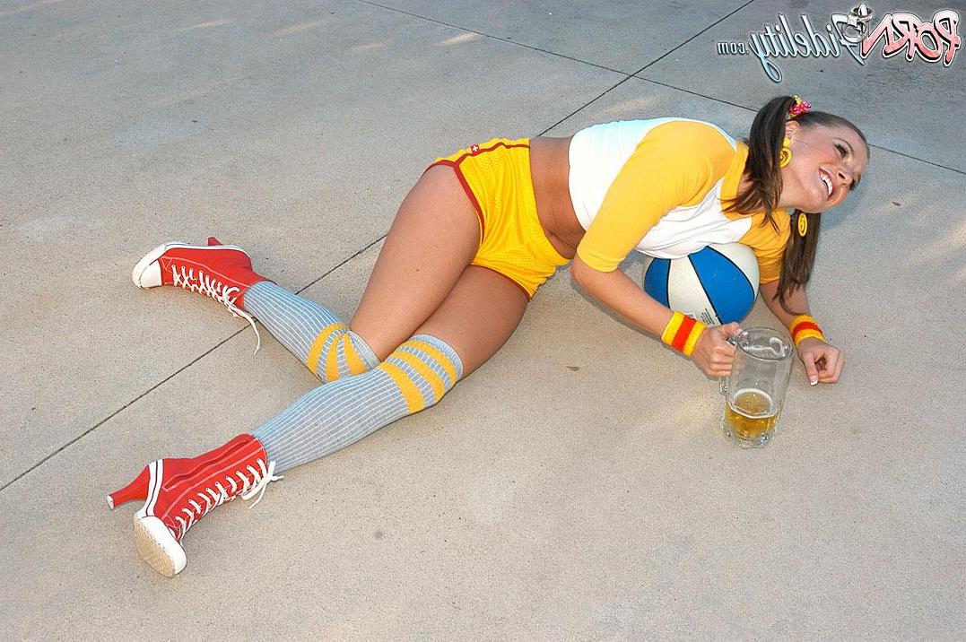 16P Hot teen Tori Black fucks her basketball coach and his wife