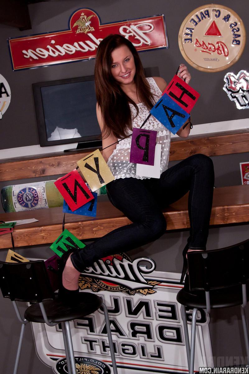 16P Pictures of Kendra Rain getting drunk for New Years