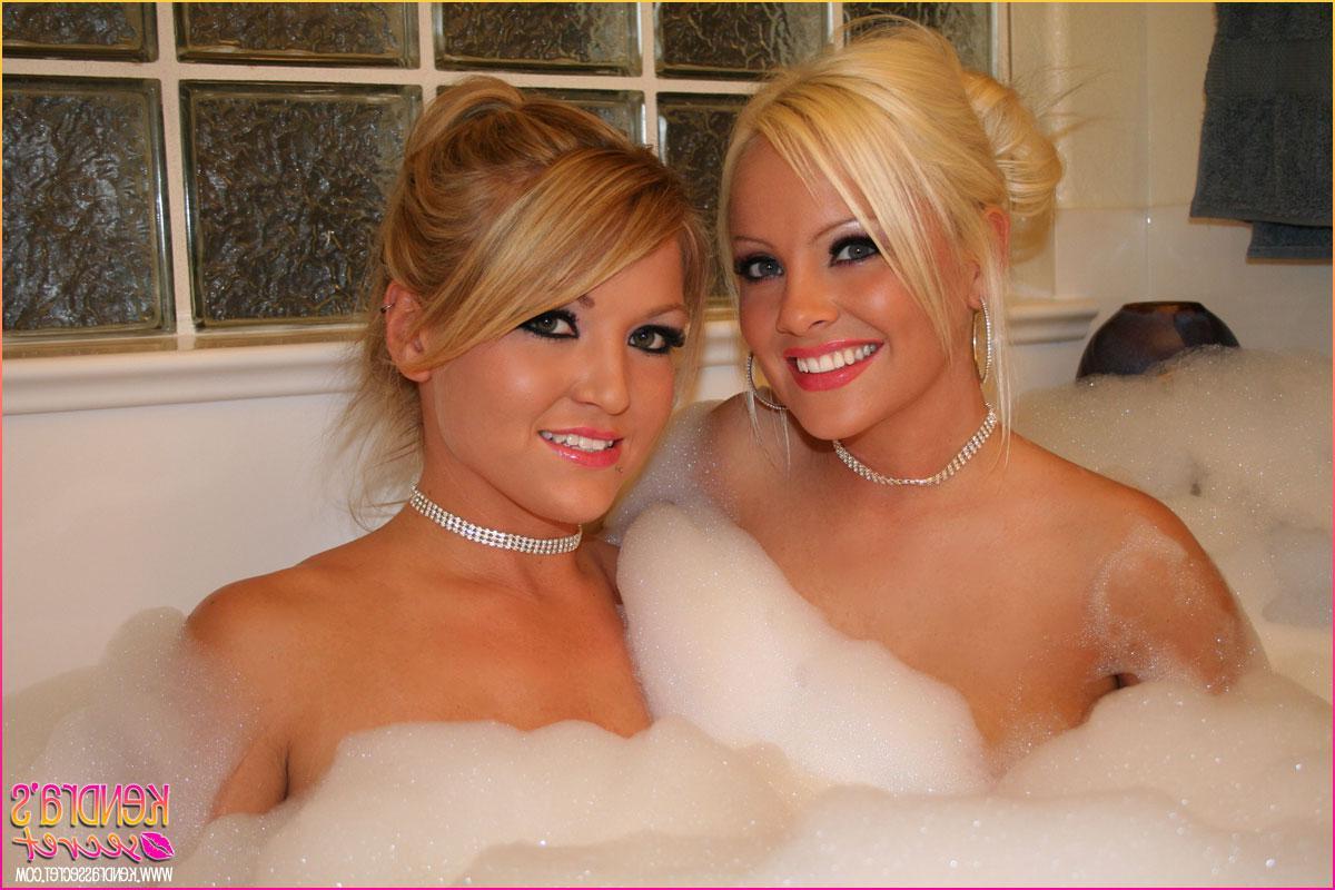 15P Pictures of teen Kendra\'s Secret taking a bath with her lesbian friend
