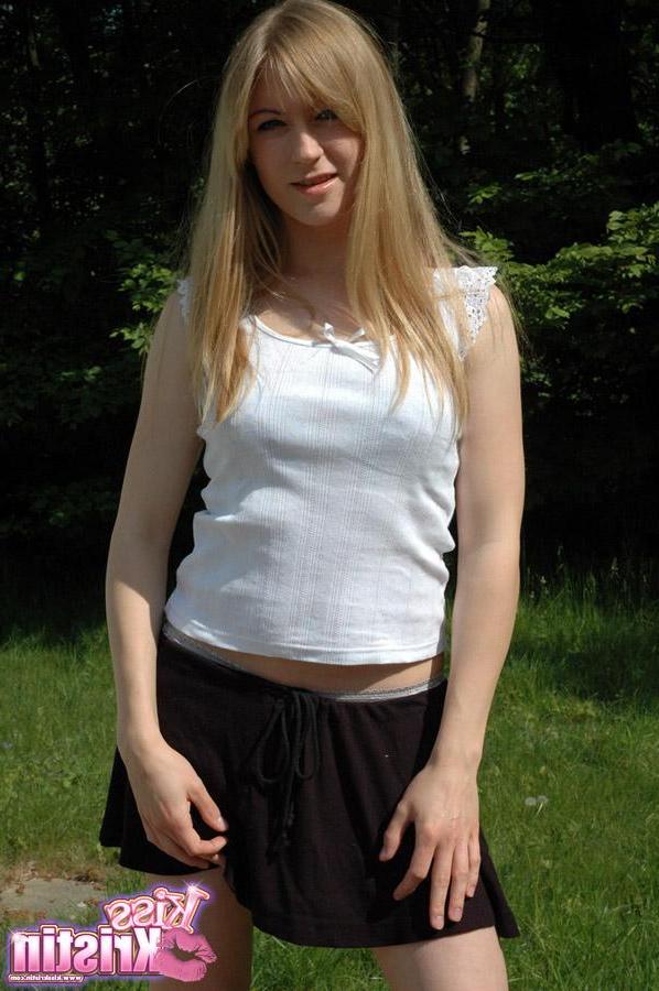 20P Pics of Kiss Kristin outside in her bra and panties