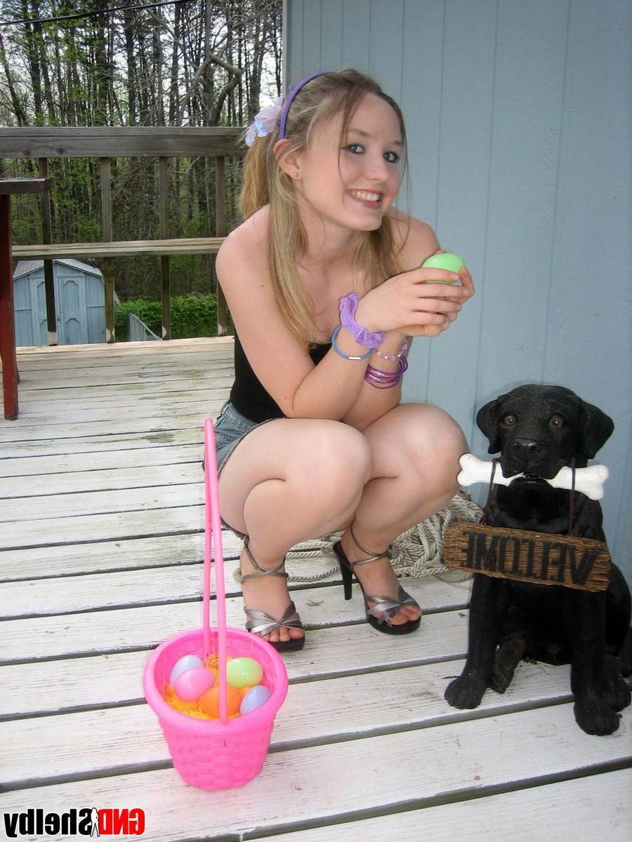 12P Girl next door Shelby flashes her perky boobs while hunting for easter eggs