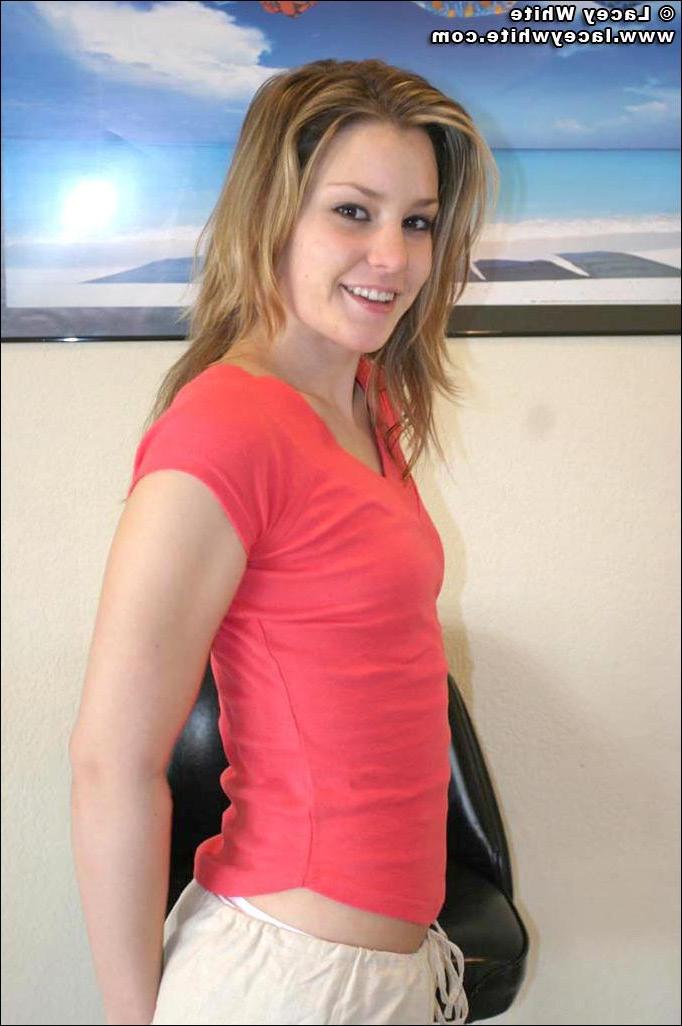 20P Pics of teen chick Lacey White showing off in her living room