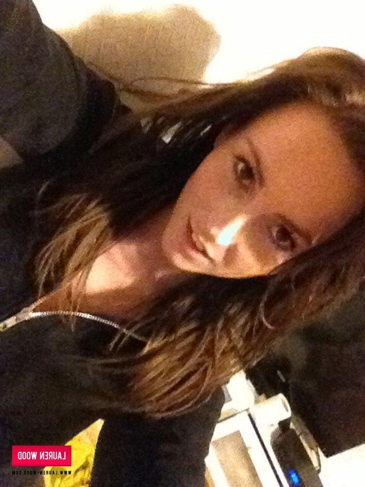 12P Lauren pulls off her black top and bra just for you
