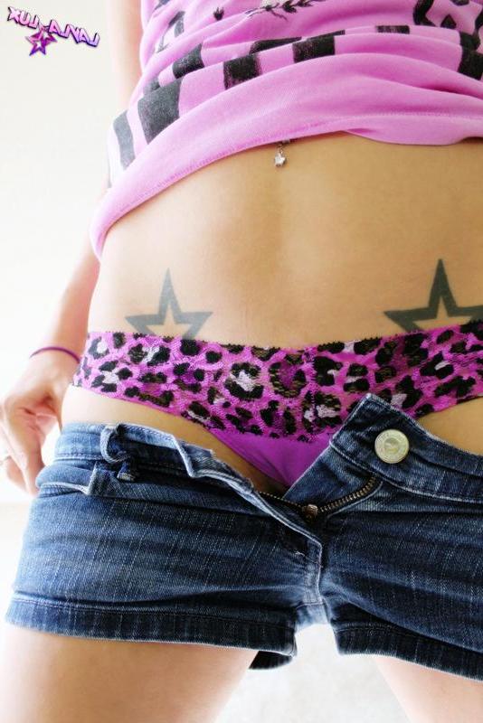15P Alt princess Layla Lux teases in her sexy pink bra and panties