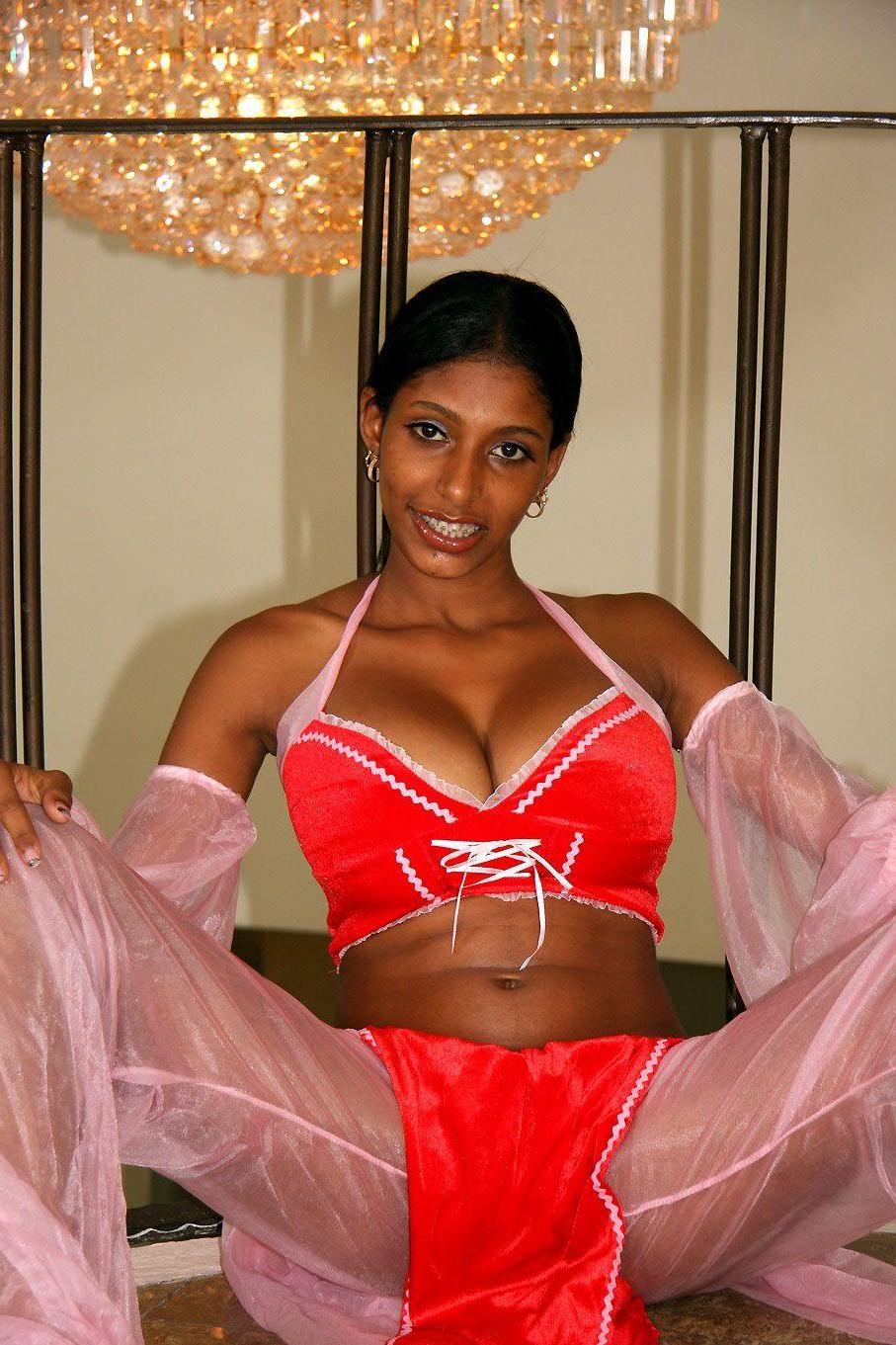 16P Pictures of teen girl Lil Chica all oiled up for your pleasure