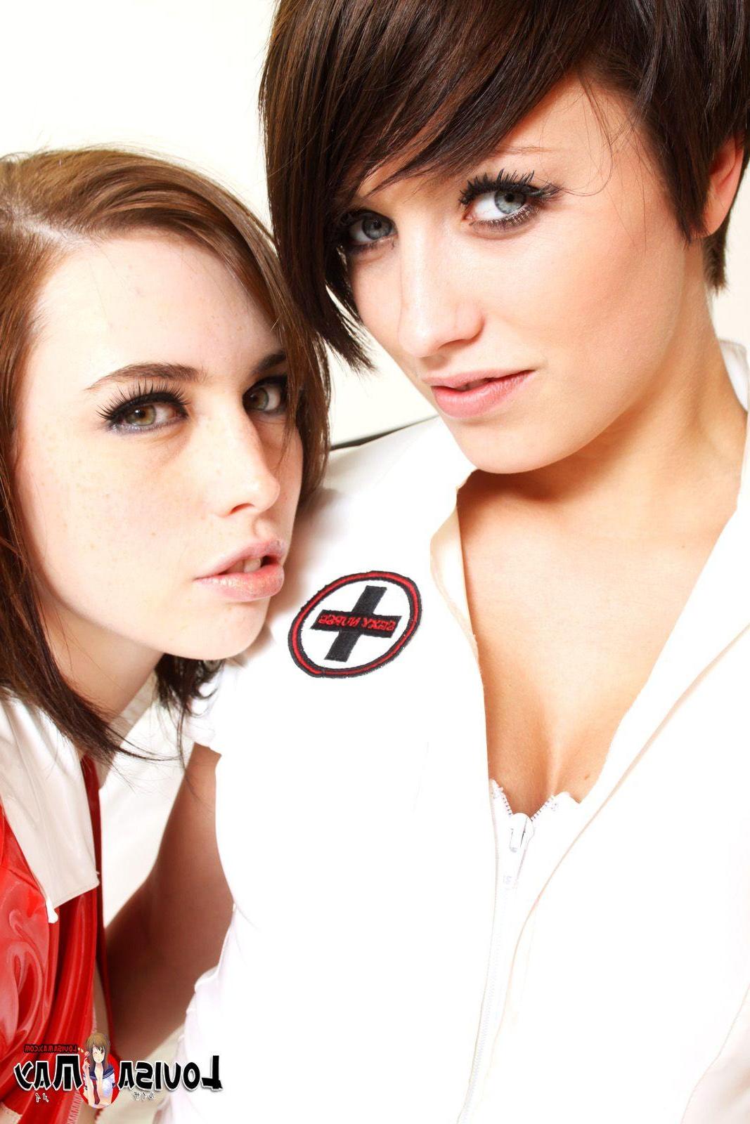 16P Pictures of Louisa May making out with her girlfriend