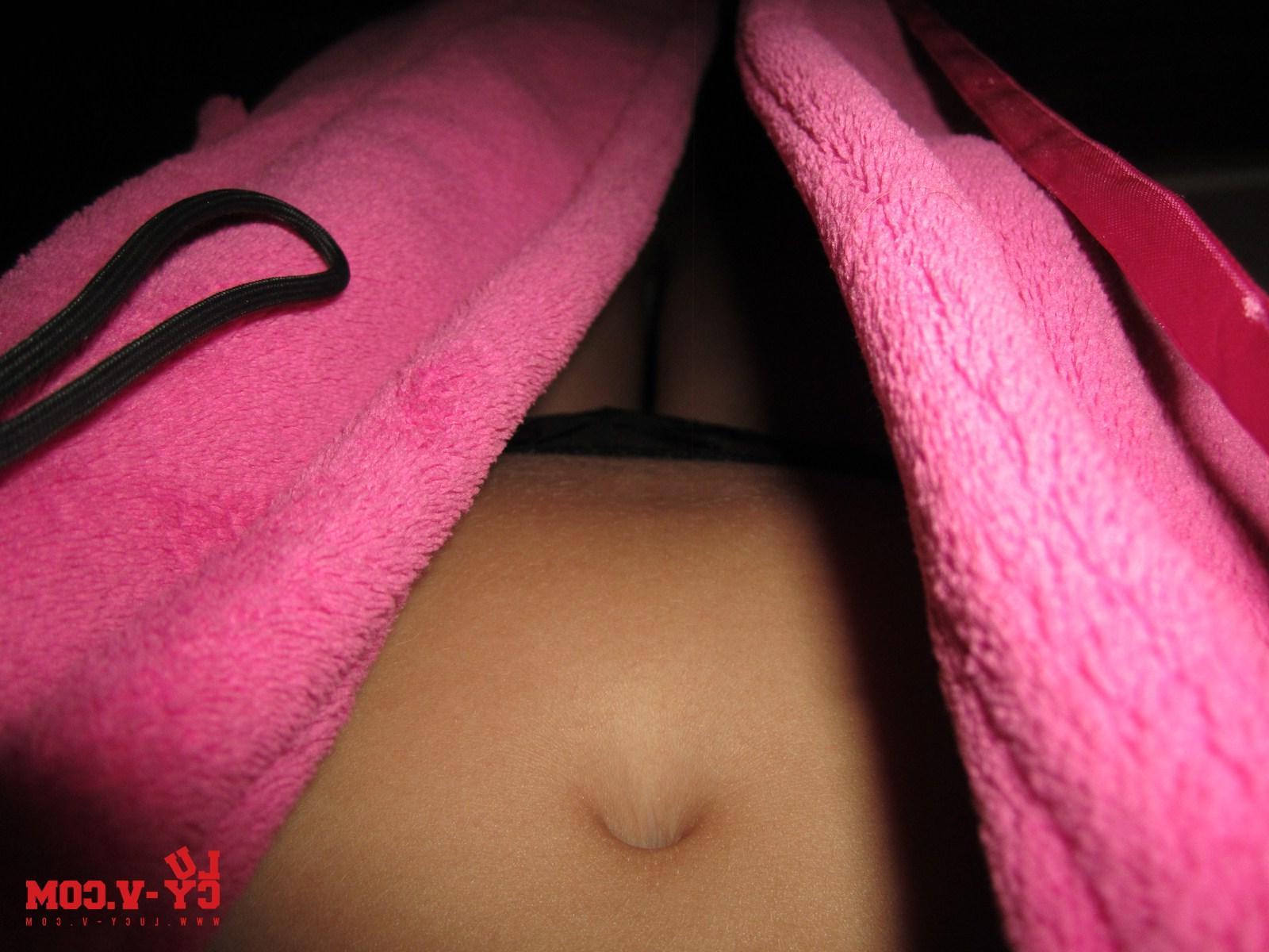 12P Lucy V peels off her bath robe and reveals her busty breasts