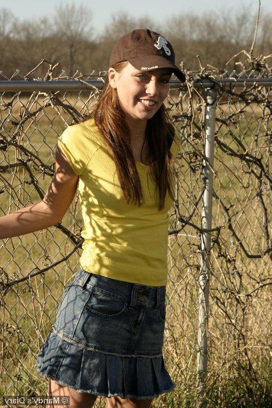 20P Pictures of teen girl Mandy's Diary showing you what's up her skirt