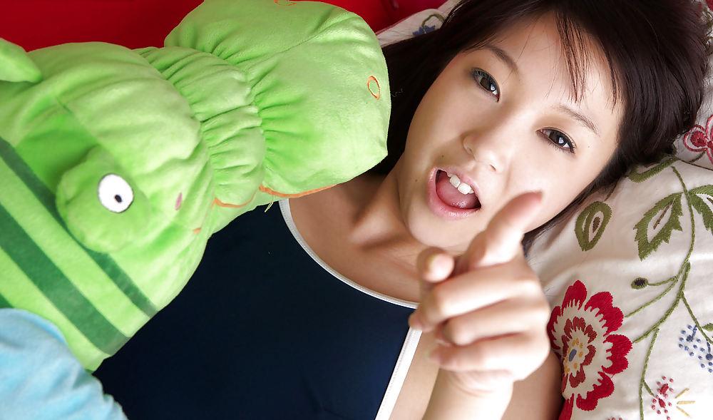 25P Japanese Bikini Babes-Ami Asai (3)