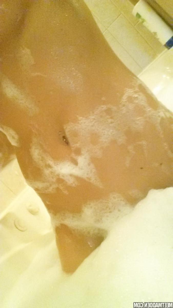 15P Blonde teen Madden takes selfies in the bathtub