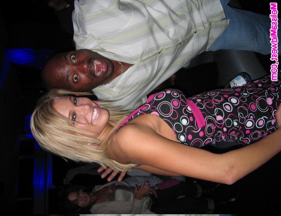 15P Melissa fucking around at a bar