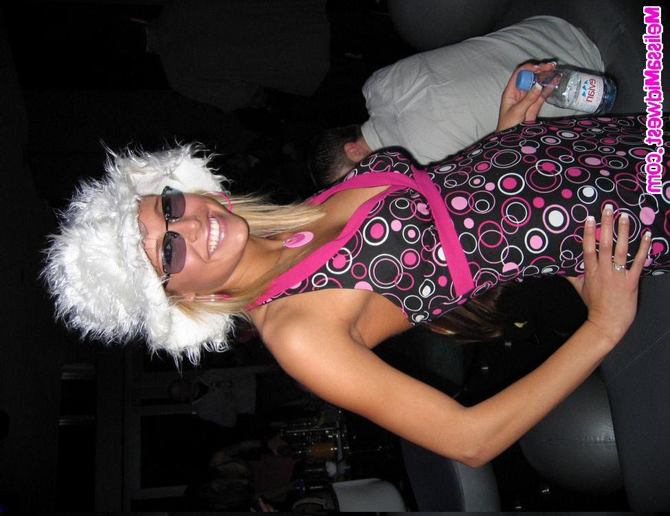 15P Melissa fucking around at a bar