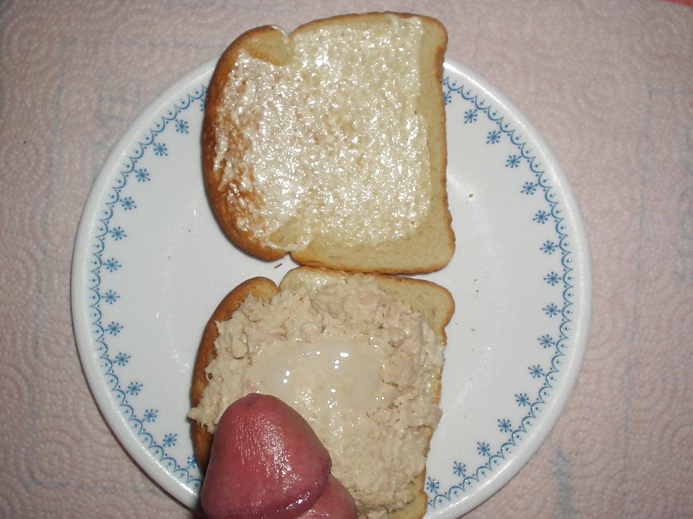 4P Cum on tuna sandwich