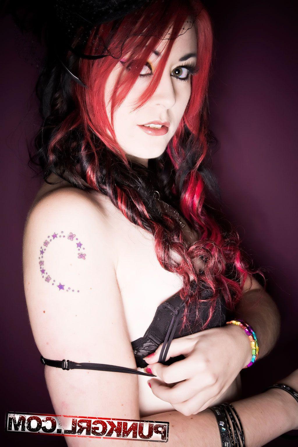 20P Pictures of punk girl Miss Kitty dressed as a sexy widow