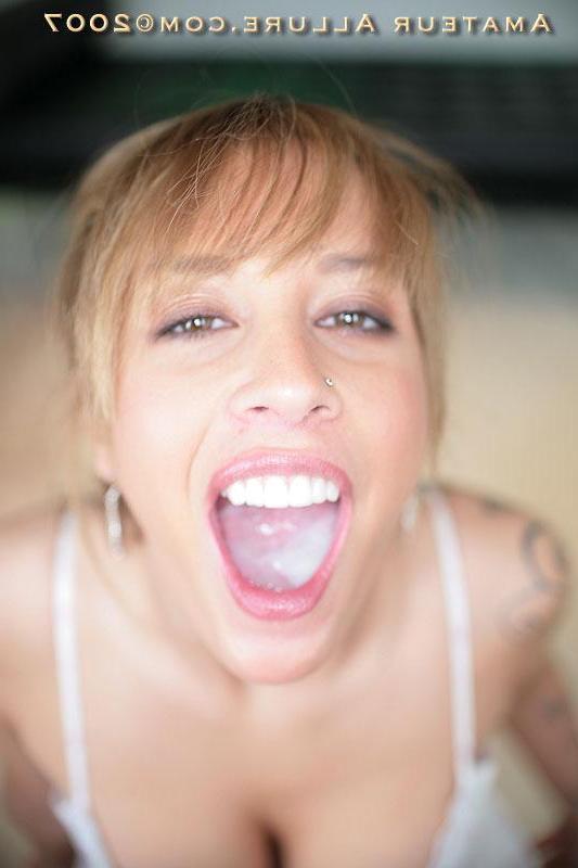 16P Wannabe pornstar Mya gets a big facial