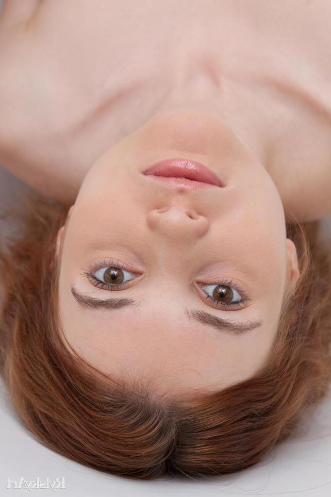 16P Beautiful redhead teen Orabelle displays her naked body in the bath tub