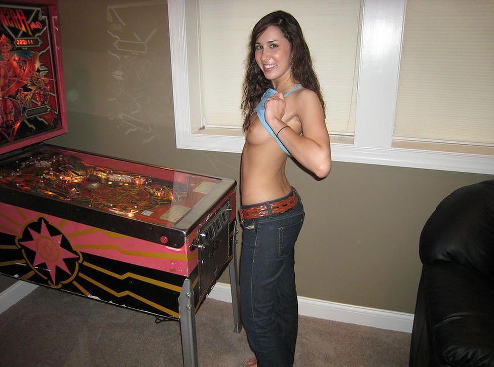 20P Pictures of teen girl Pretty Marie getting naked at home