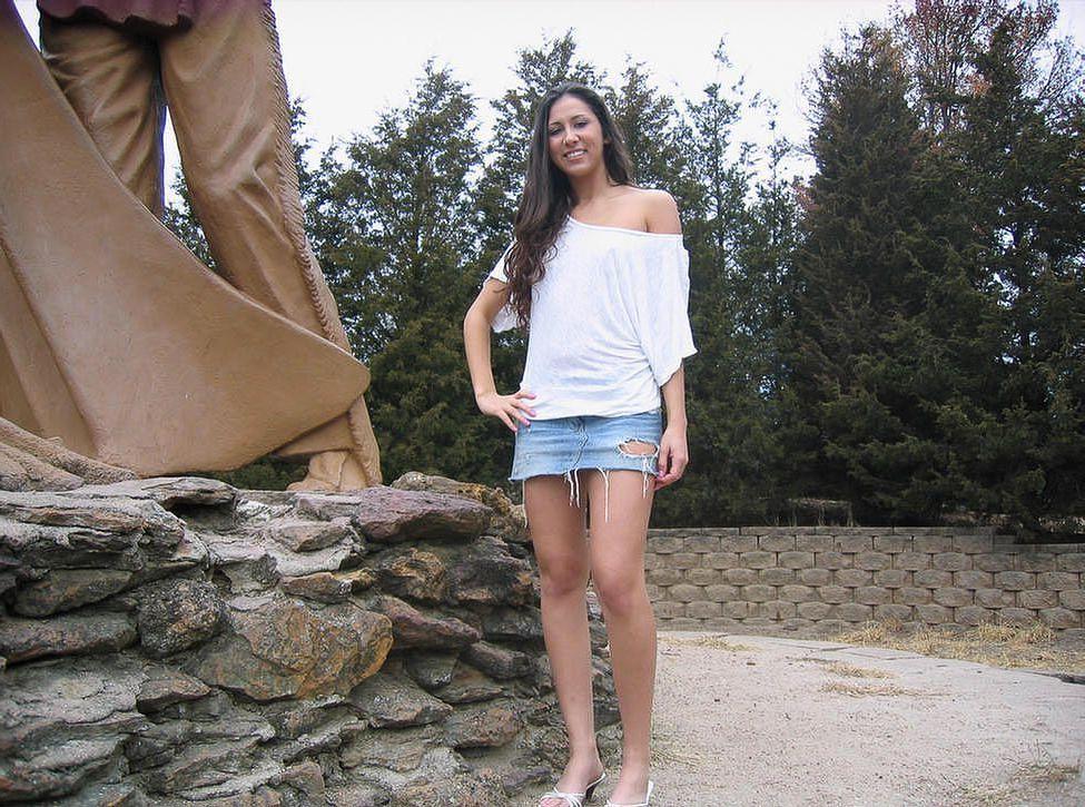 20P Pictures of teen Pretty Marie exposing herself outside