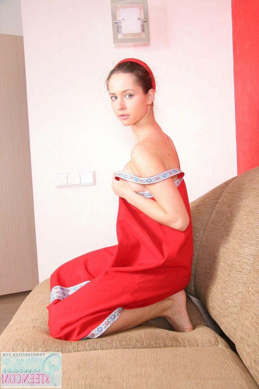15P Pictures of Princess 8Teen naked and horny for you