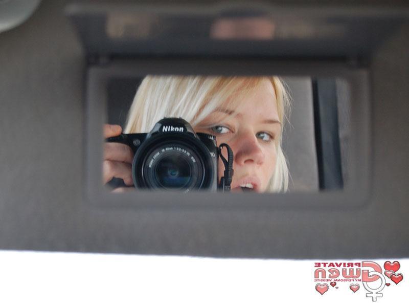 16P Pictures of teen star Private Gwen taking pictures of herself out and about