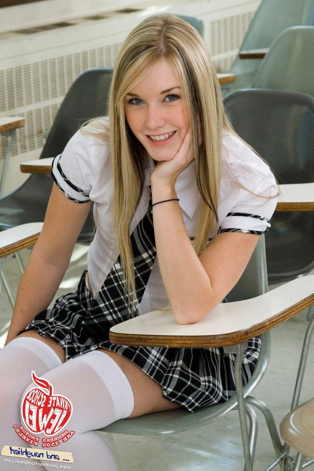 15P Pictures of Private School Jewel dressed as the hottest schoolgirl ever