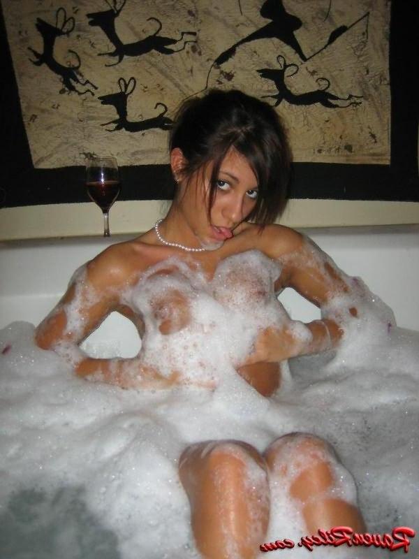 15P raven riley teen bath pictures