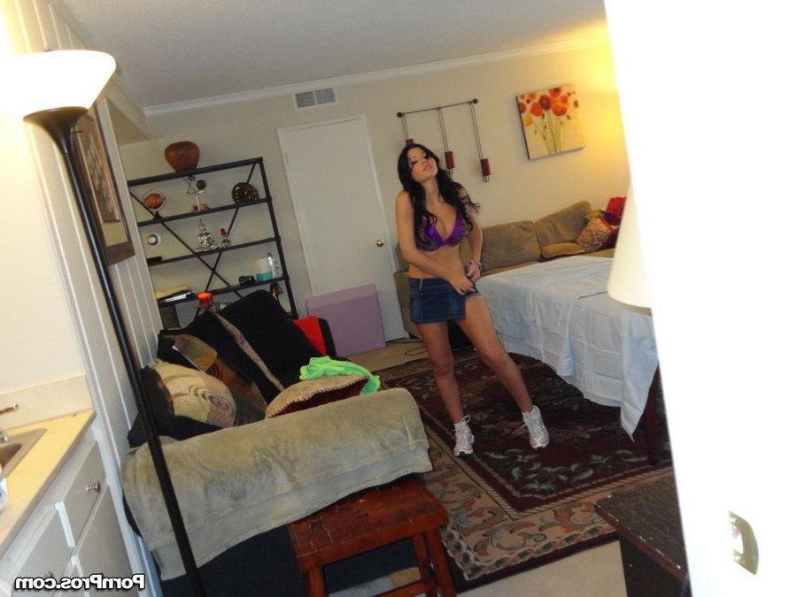 16P Rebecca Linares wants more than a massage and she gets it good