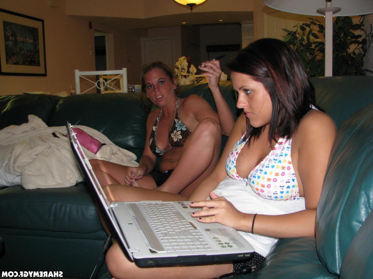 20P Roxy and her girlfriend share some naughty pics from their vacation
